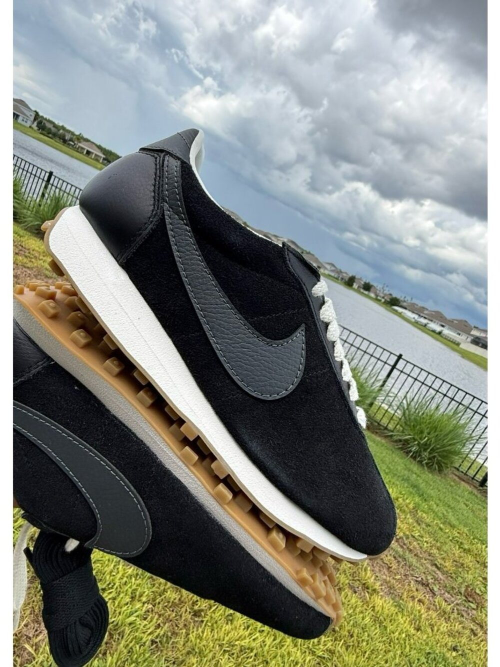 6.5 WOMEN'S NIKE LD-1000 SUEDE IO9596-002 BLACK GUM RUNNING SNEAKERS